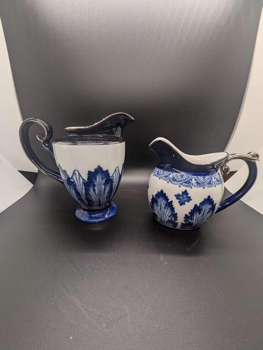 Bombay Company Cream & Milk Set Blue And White Rosette Pattern Platinum Trim
